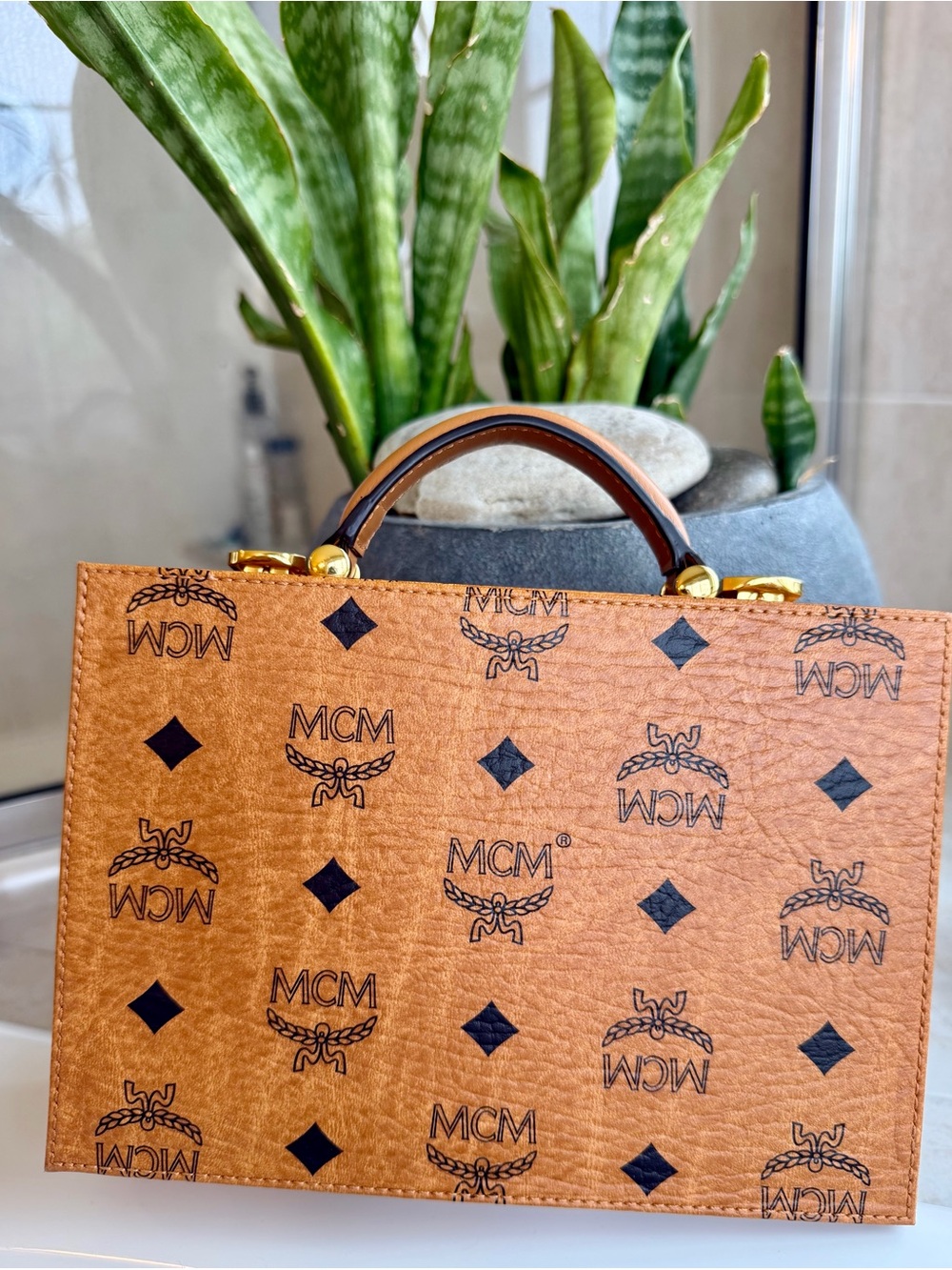 MCM jewelry box - Picture 4 of 10